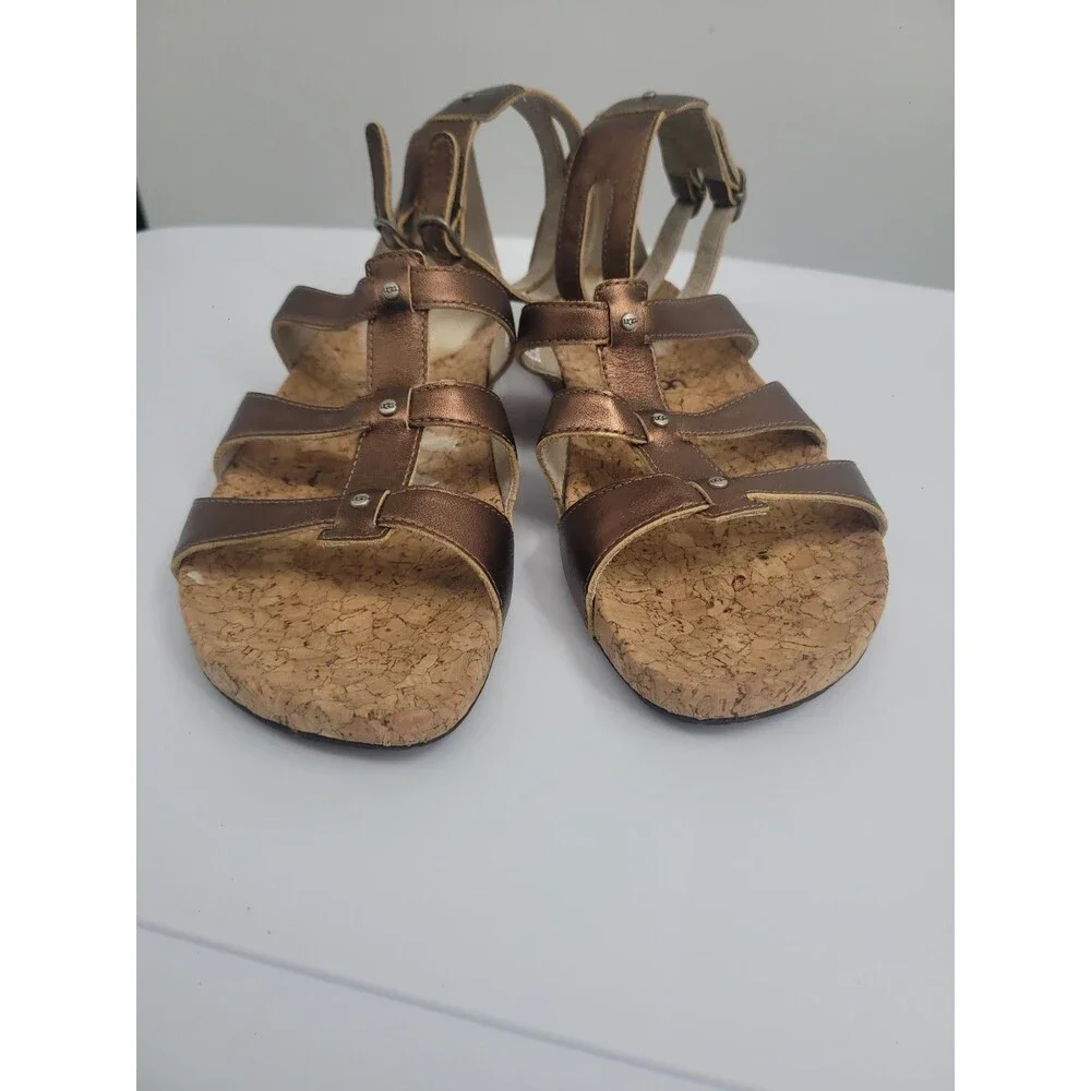 Ugg Sechura Gladiator Sandals Sz 9 Summer Beachy Vacation Resort Cruise